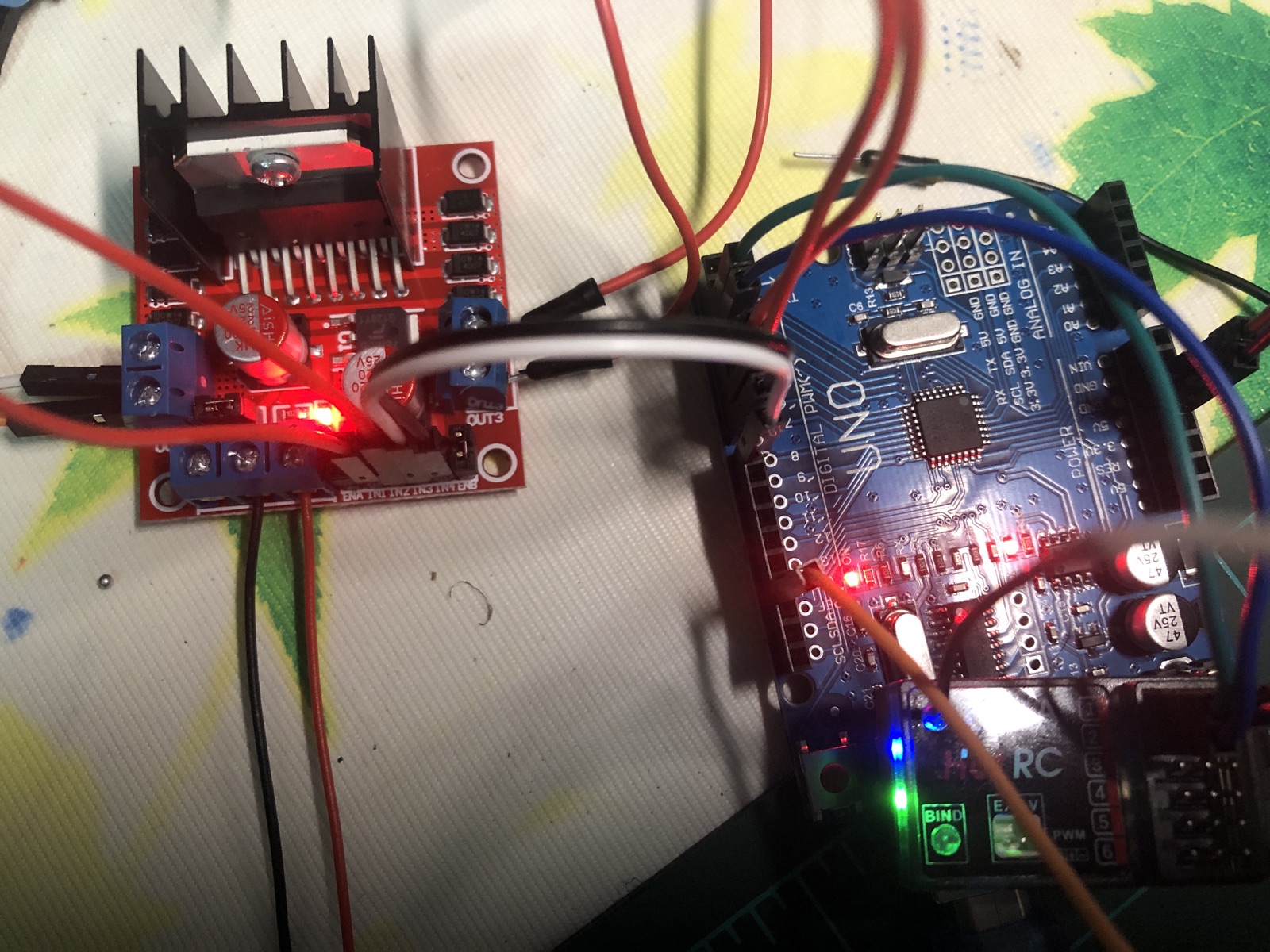Close view of the Arduino Uno and L298N control wiring